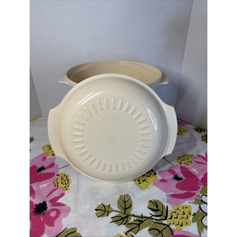 Vintage Tupperware Microwave Cooker 1.75L